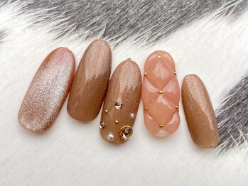 ターラ(Tara)/ぷっくりキルティングネイル