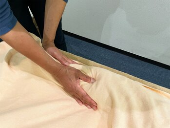 ほぐし処 ひまわりの写真/歴24年のベテランが施す施術でお悩みの箇所をしっかりほぐし改善★[足つぼ（足裏+膝下+太もも）60分¥4,500]