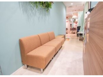 町田かなで整骨院/待合室