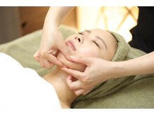 エステシオン(ESTESiON)/オリジナル顔筋マッサージ