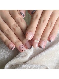 変形フレンチネイル