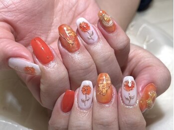 ティアリス(NAIL SALON TIARIS)の写真/ハイクオリティにこだわる方に。暦15年以上の熟練ネイリストによる早くて丁寧、ハイセンスなネイルが人気◎