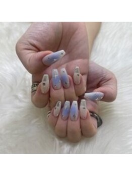 プリュム(Plume)/ブルーチークネイル