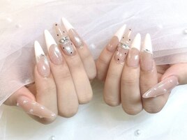 マグネット×フレンチネイル