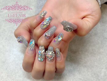 キラキラビジューネイル