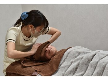 ドゥミーケア ビューティ(DoMeCare beauty)/お水を使わないヘッドスパ