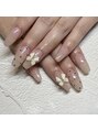 アミーズネイル(Ammy’s Nail) ガーリーなドットネイル
