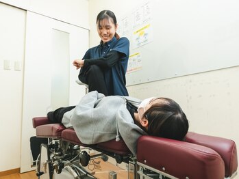 ゆうみ骨格整体院の写真/トムソンベッドで全身骨格矯正！産後の骨盤矯正もお任せください【産後矯正/骨盤矯正/産後ケア】
