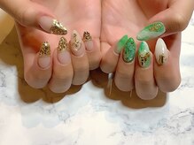 ダリア 西大寺本店(DAHLIA)/グリーン×ゴールドネイル♪