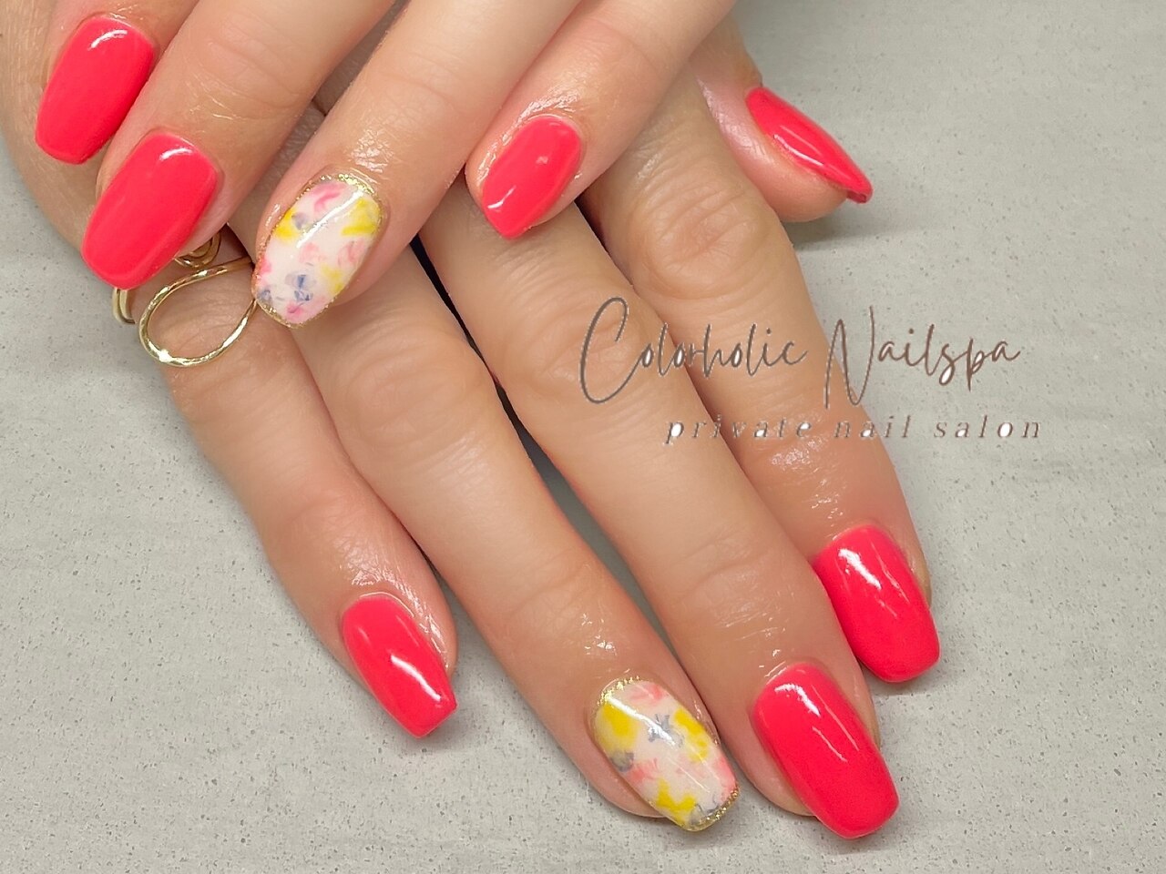 2026年春トレンド】ネオンピンクのネイルデザイン集｜人気順