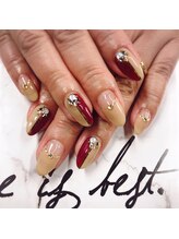 ネイルビューティー アンドエム(Nail Beauty & M)/☆変形×逆フレンチ☆