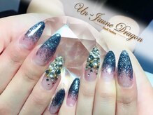 アン ジョーヌドラゴ/キラキラグラデーションネイル