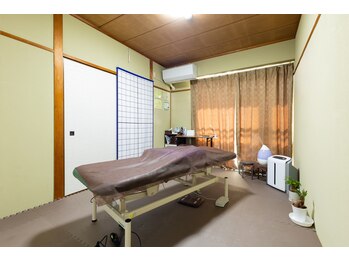 まごんて整体院/施術ルーム　【不眠/骨盤/姿勢】