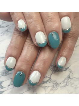 ヘアーアンドネイル ルシア(Hair&Nail Lucia)/新色グリーン!