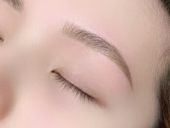 ローワン(Rowan)の写真/お顔の8割を左右する“眉”。お客様の“似合う”＆“なりたい”を一緒に叶えます！
