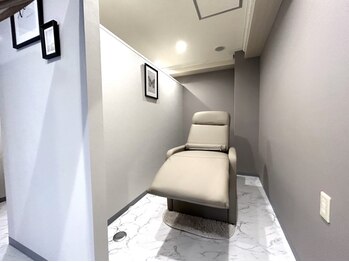 アイック 町田店(I’ck)の写真/【10時～営業】町田駅3分/個室に最上級ソファーで寛げるアイブロウ専門店☆美眉毛WAX¥3800他眉毛MENU多数