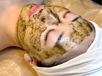 サロン ド ブラン アオヤマ(Salon de BLANC AOYAMA)の写真/毛穴レスの艶美肌へ*人気No.1◆【クリスティーナ】ビオフィート＋韓国美容機器（ソノケア）◆¥21300→¥9900