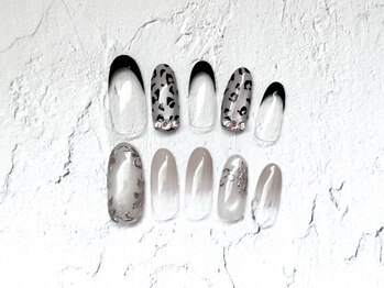 ネイルサロン グリッター(NAIL SALON glitter)の写真/【丁寧ケア付】華やかネイルアート定額コース¥9350♪今人気のデザインで指先からおしゃれに＋