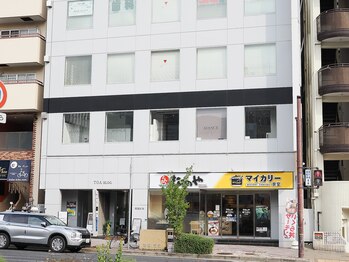 ハリナチュレ 神戸元町店/ビル入り口