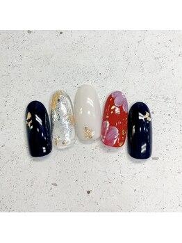 ネイルアンドまつげ リュフェール 五反田(Nail Lufaire)/ブラック金箔フラワー