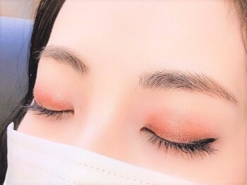 フロラ(Flora)の写真/眉のお手入れにお悩みの方必見！丁寧なカウンセリングで経験豊富なスタッフが貴方の魅力を引き出します！