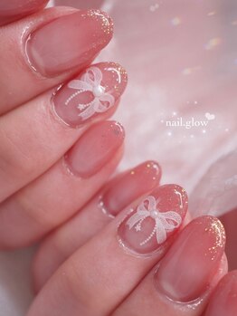 ネイルグロウ(NAIL GLOW)の写真/大人上品なデザイン多数ご用意◎お仕事柄派手なネイルが出来ない方、シンプルなデザインがお好きな方に♪
