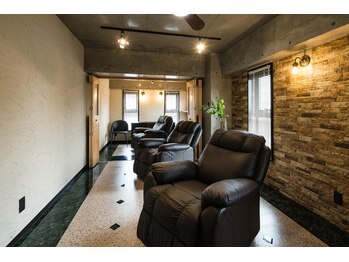 ドライヘッドスパ&ヘッドマッサージ専門店 仙豆のちから 本山店/サロン風景