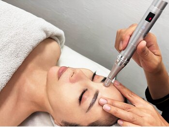 コスメティックス シミズ(SHIMIZU)の写真/【韓国肌管理】エステダーマ×リジュラン等の“生”美容液で肌質改善!毛穴、ニキビ等のケアも◎水光肌へ！