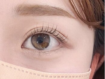 《パリジェンヌ・まつ毛パーマ専門店》eL duex 京都西院　まつげパーマの写真/【パリジェンヌ￥3900/まつ毛パーマ￥2900】自然な美しさで印象的な目元を演出♪韓国風束感も大人気☆