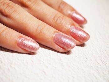 ビューティトリップ(Beauty TRIP)/ラメの輝きとフォルムの美