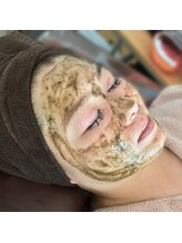 リヒト(LiHiTO)/ハーブピーリング★剥離あり