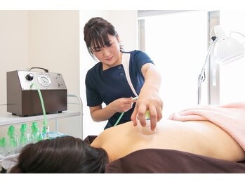 スリーリボン 金山店/