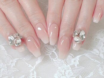 ヨシ ネイル 新宿店(Y.S NAIL)の写真/スカルプorチップ長さ出しが人気！折れ爪/ちび爪/噛み爪など、コンプレックスだった爪の形も綺麗に♪[新宿]