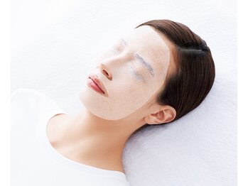 ウビクエ アトレ川崎店(UBIQUE)/コラーゲンマスク