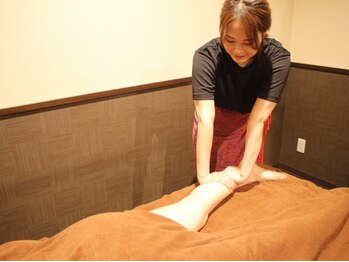 サルンサルン あべの店(sareng sareng)の写真/立ち仕事や日常生活で疲れきった足に◎【足湯付フットケア45分¥4900】足ツボをしっかり刺激しむくみ解消!!