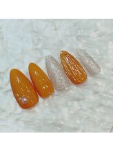 ネイルポット(Nail Pot)/マスタードネイル