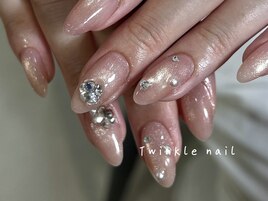 ベージュのマグネット/ビジュー