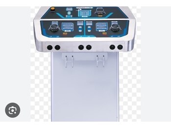 すぎの森鍼灸整骨院/楽トレ最強姿勢を作るための機械