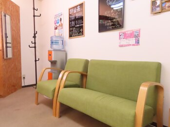 本通北8整骨院/内装、待合室