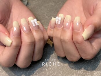 バターイエロー×リボン