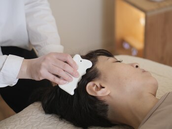 氣生の写真/【デスクワークや家事による溜まった疲れに】リンパをほぐし不調を整える全身整体×頭皮かっさで徹底解消◎