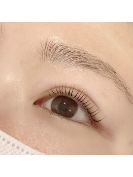 エコスロウ(ecoslow)/まつげカール　束感仕上げ