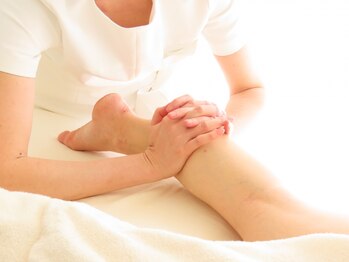 ピリリコ 白金台の写真/よもぎ蒸し×リンパマッサージで体を芯から温め流す。冷え・むくみ・代謝アップ◎極上デトックス温活ケア