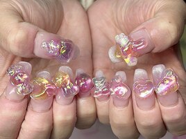 ボンボンドロップネイル