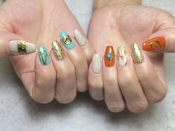 バーガンディ 鶴田(BURGUNDY)/エスニックネイル