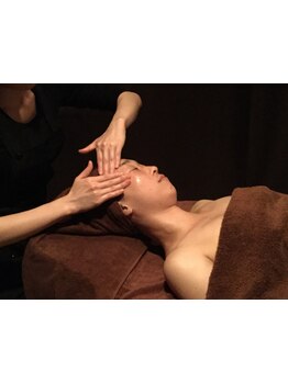 ホウレイ線・たるみ改善！予防ケア