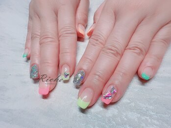リーチェ ネイルズ(Riche Nails)/蛍光◇フレンチ