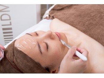 ルミエ 恵比寿店(Lumie)/肌悩み別のアンプル導入も◎