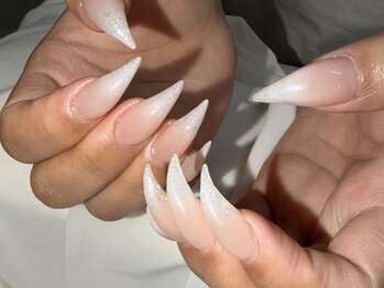 ホランイネイル(HORANGI NAIL)の写真/ネイルへのこだわりは誰にも負けない!そんな強気女子のためのサロン★誰とも絶対被らない個性派アートを。
