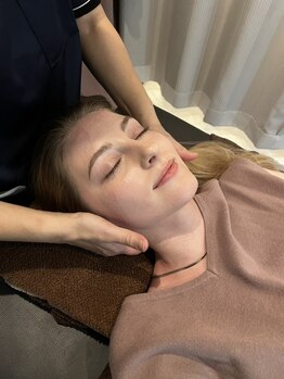 かがやき整体院の写真/【NEW OPEN】小顔調整+全身リラク¥6000★顔のむくみを改善し、すっきりとした小顔効果を発揮！三宮駅すぐ♪